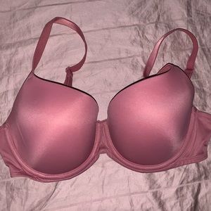Victoria’s Secret PINK lightly-lined bra